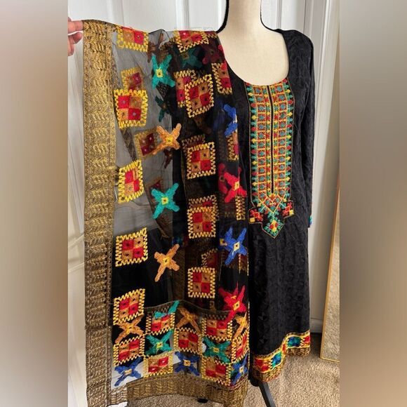 PAKISTANI DESIGNER DRESS 3 PIECE - Picture 6 of 10
